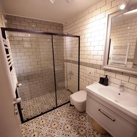 Pensión New Modern Flat- By Taksim Square 3*